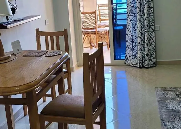 Perfect For Couples, Sunny & Seaview & Free Wi-fi