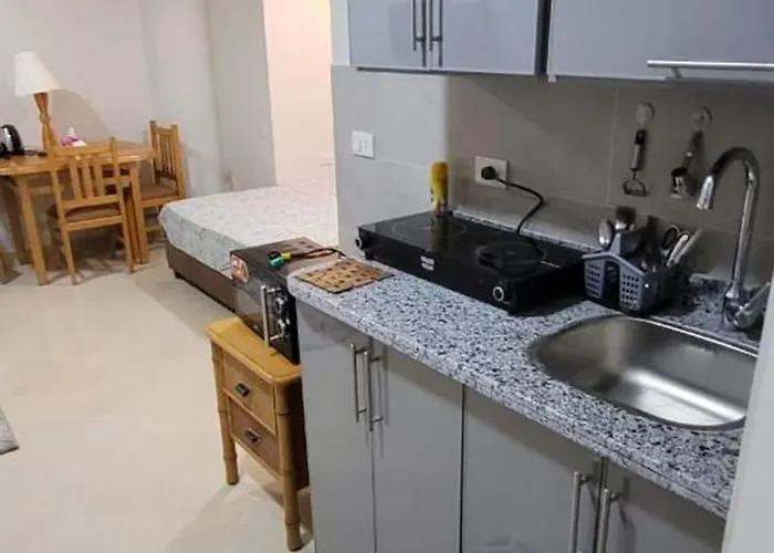 Perfect For Couples, Sunny & Seaview & Free Wi-fi