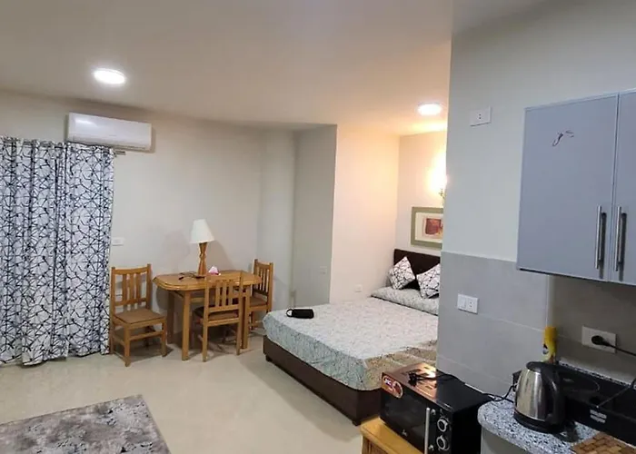 Perfect For Couples, Sunny & Seaview & Free Wi-fi Apartment Hurghada