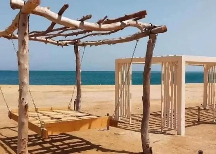 Apartment Perfect For Couples, Sunny & Seaview & Free Wi-fi *